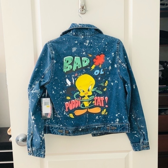 Members Only Looney Tunes Jean Jacket NWT - Picture 8 of 16